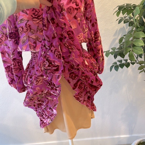 OPT Pink Velvet Floral Mock Neck Long Sleeve Tiered Mini Dress Size Extra Small - Picture 9 of 9